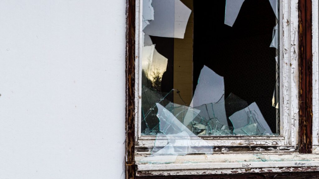 Einbruchschutz Düsseldorf - Aufsperrdienst Düsseldorf - Schlüsseldienst - Schlüsselnotdienst - Türöffnung - Schlosswechsel - Einbruchschutz - Schloss defekt - Schlüssel verloren - Tür zugefallen